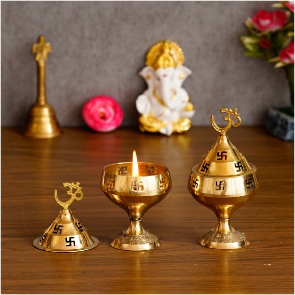 CraftIndia Set of 2 Om and Swastik Brass Diya - Image 2