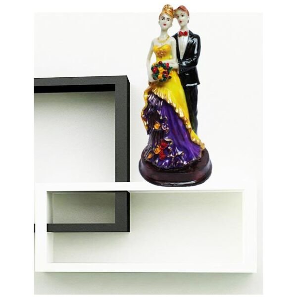 Handcrafted Loving Married Couple Statue Showpiece