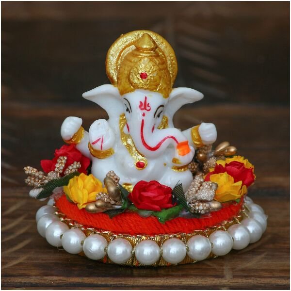 CraftIndia Lord Ganesha Idol on Decorative Handcrafted Plate for Home and Car