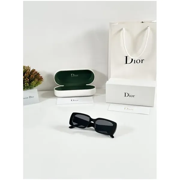 Stylish Dior Sunglasses With Original Kit (SZ170) - Image 2