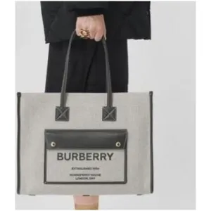 Burberry Handbag For Women (BOT1862)
