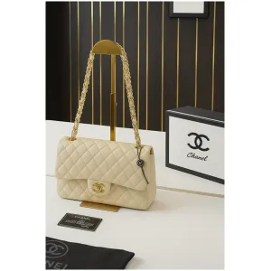 Chanel Handbag For Women (SZ05)
